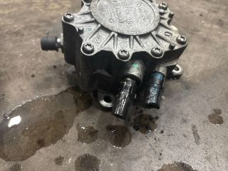 bontott VW PASSAT B6 Vákumpumpa