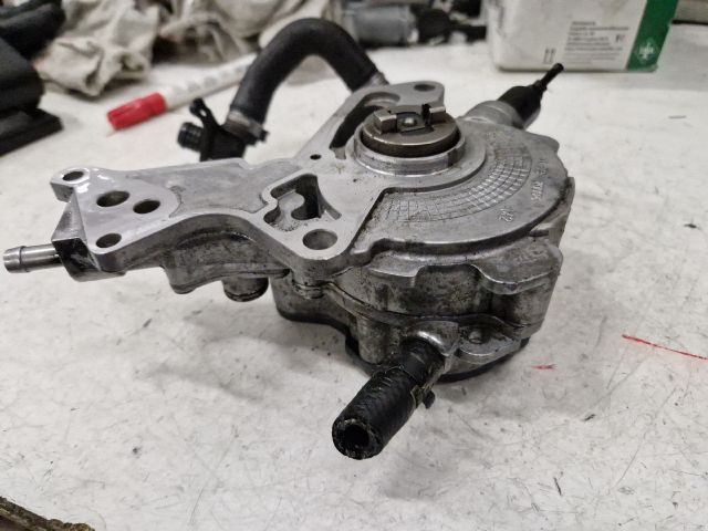 bontott VW PASSAT B6 Vákumpumpa