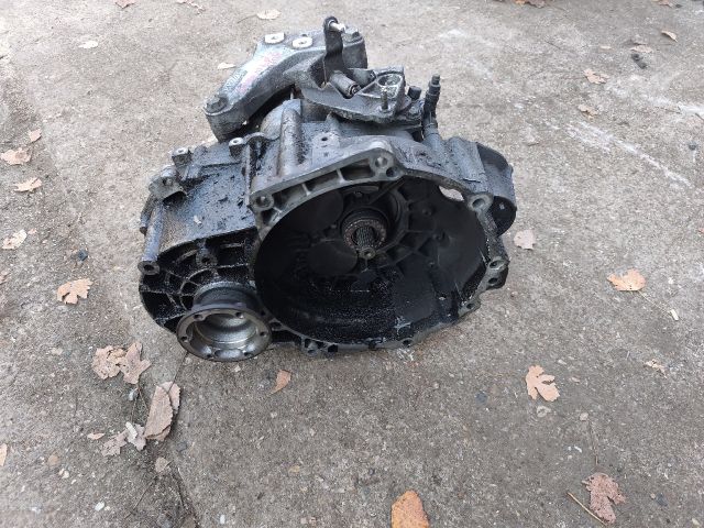 bontott VW PASSAT B6 Váltó (Mechanikus)