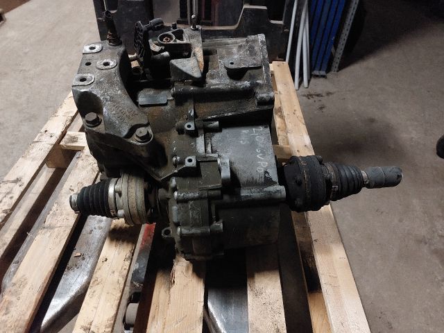 bontott VW PASSAT B6 Váltó (Mechanikus)