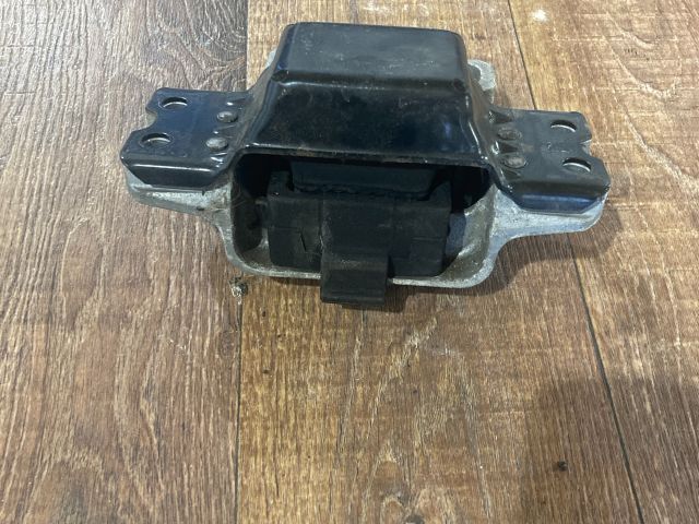 bontott VW PASSAT B6 Váltó Tartó Bak (Pozíciófüggetlen)