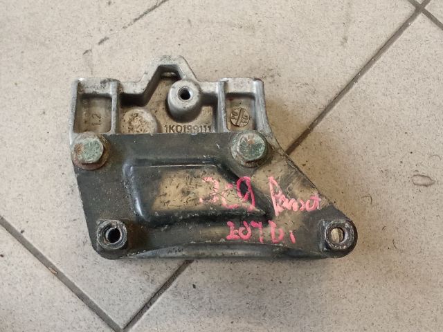 bontott VW PASSAT B6 Váltó Tartó Bak (Pozíciófüggetlen)