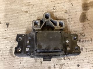 bontott VW PASSAT B6 Váltó Tartó Bak (Pozíciófüggetlen)