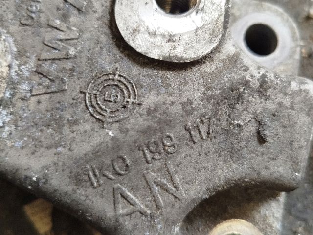 bontott VW PASSAT B6 Váltó Tartó Bak (Pozíciófüggetlen)