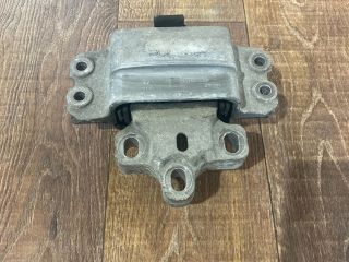 bontott VW PASSAT B6 Váltó Tartó Bak (Pozíciófüggetlen)