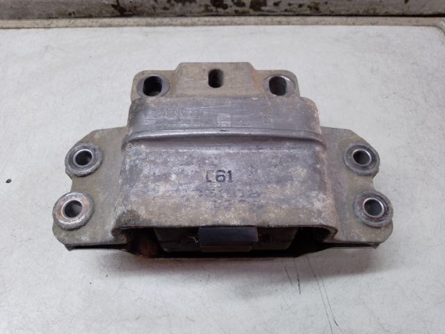 bontott VW PASSAT B6 Váltó Tartó Bak (Pozíciófüggetlen)