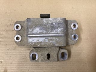 bontott VW PASSAT B6 Váltó Tartó Bak (Pozíciófüggetlen)