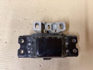 bontott VW PASSAT B6 Váltó Tartó Bak (Pozíciófüggetlen)