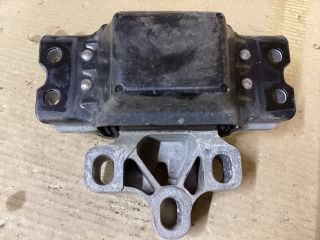 bontott VW PASSAT B6 Váltó Tartó Bak (Pozíciófüggetlen)