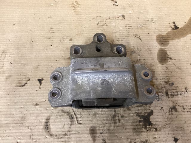 bontott VW PASSAT B6 Váltó Tartó Bak (Pozíciófüggetlen)