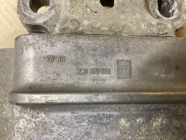 bontott VW PASSAT B6 Váltó Tartó Bak (Pozíciófüggetlen)