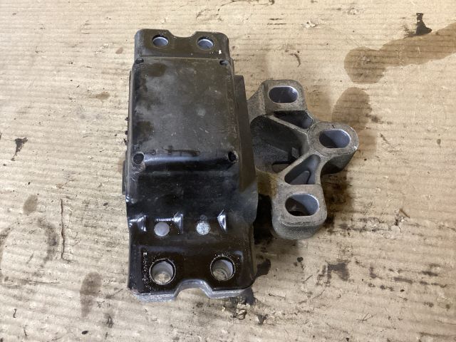 bontott VW PASSAT B6 Váltó Tartó Bak (Pozíciófüggetlen)