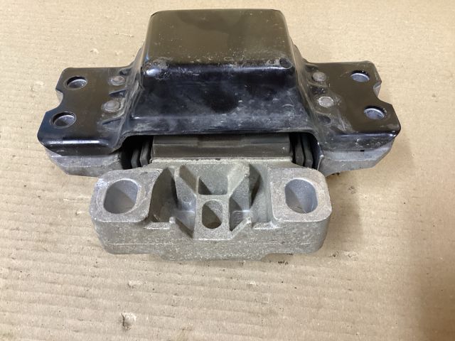 bontott VW PASSAT B6 Váltó Tartó Bak (Pozíciófüggetlen)