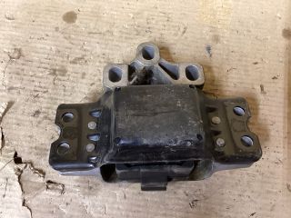 bontott VW PASSAT B6 Váltó Tartó Bak (Pozíciófüggetlen)