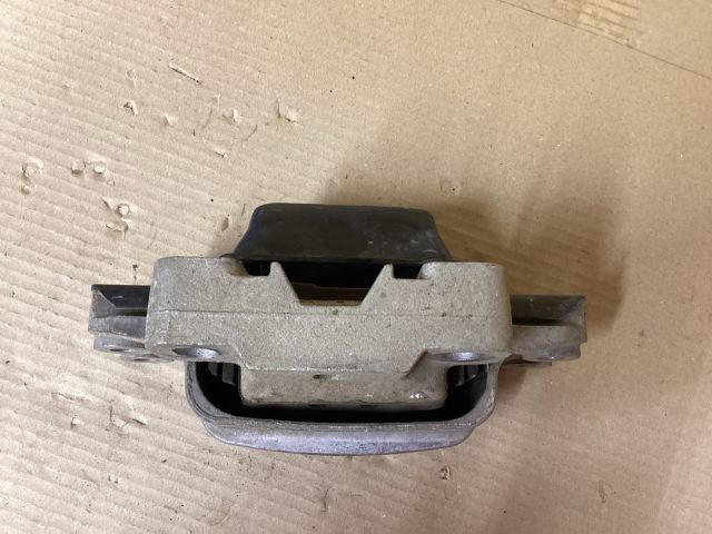 bontott VW PASSAT B6 Váltó Tartó Bak (Pozíciófüggetlen)