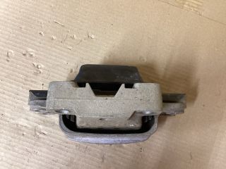 bontott VW PASSAT B6 Váltó Tartó Bak (Pozíciófüggetlen)