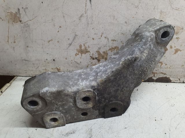 bontott VW PASSAT B6 Váltó Tartó Bak (Pozíciófüggetlen)