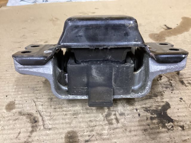 bontott VW PASSAT B6 Váltó Tartó Bak (Pozíciófüggetlen)