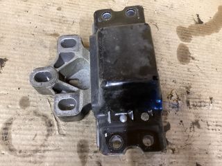 bontott VW PASSAT B6 Váltó Tartó Bak (Pozíciófüggetlen)