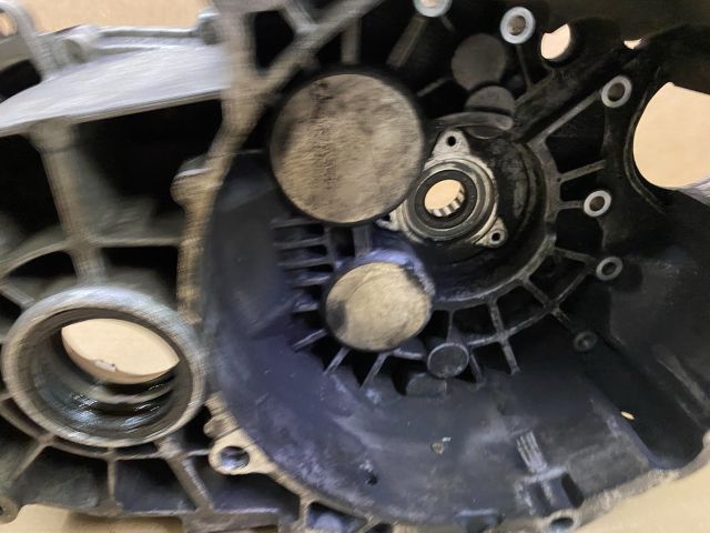 bontott VW PASSAT B6 Váltóház