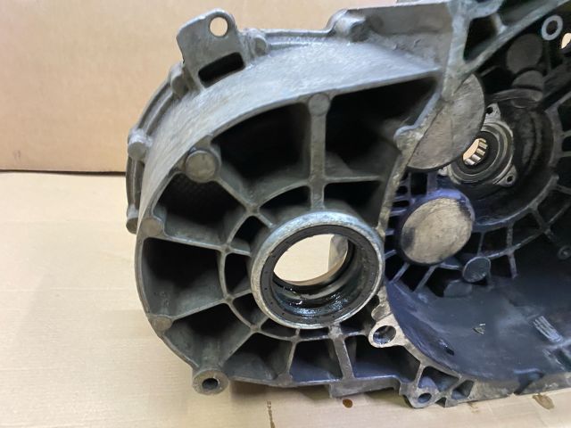 bontott VW PASSAT B6 Váltóház