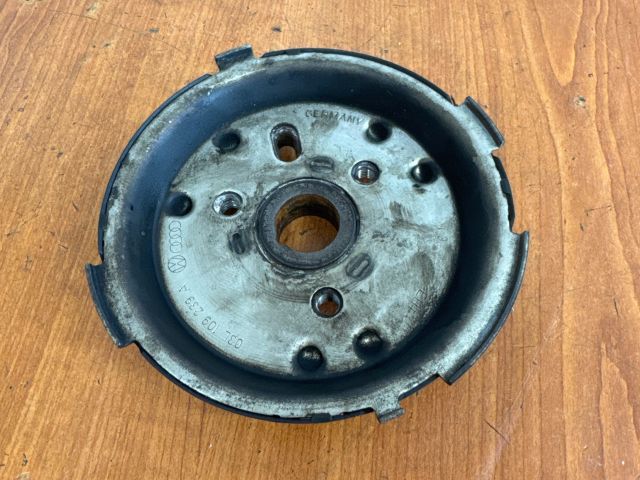 bontott VW PASSAT B6 Vezérműkerék Agy