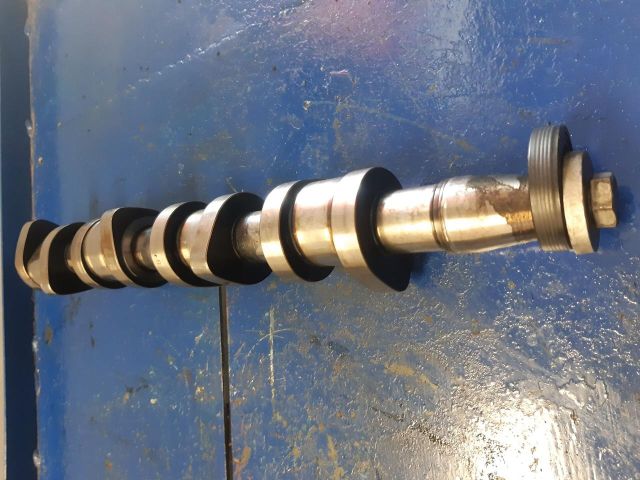 bontott VW PASSAT B6 Vezérműtengely (Magában)