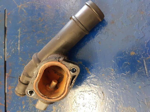 bontott VW PASSAT B6 Vízcső