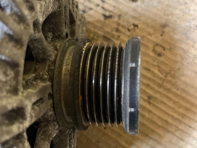 bontott VW PASSAT B6 Generátor