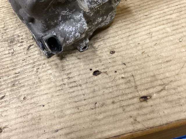 bontott VW PASSAT B6 Klímakompresszor