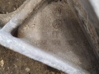 bontott VW PASSAT B6 Motor Tartó Bak Bal