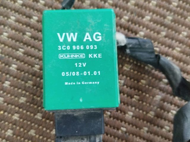 bontott VW PASSAT B6 Üzemanyag Szivattyú Relé