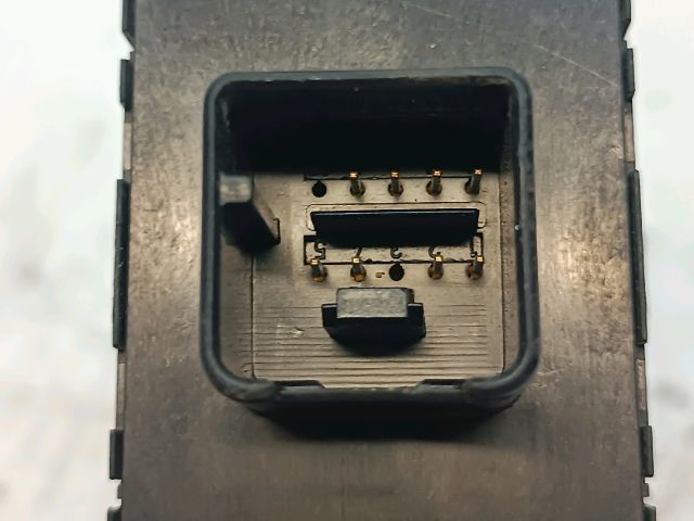 bontott VW PASSAT B6 Ablakemelő Kapcsoló Négyes / Kettes