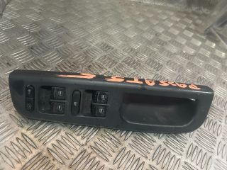 bontott VW PASSAT B6 Ablakemelő Kapcsoló Négyes / Kettes