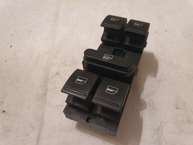 bontott VW PASSAT B6 Ablakemelő Kapcsoló Négyes / Kettes