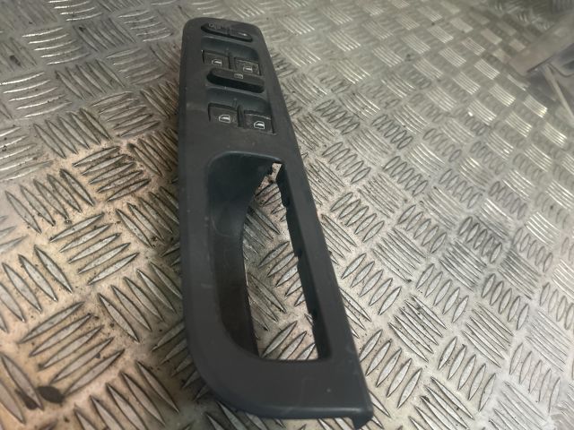 bontott VW PASSAT B6 Ablakemelő Kapcsoló Négyes / Kettes