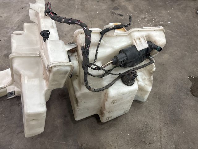 bontott VW PASSAT B6 Ablakmosó Tartály