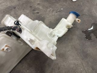 bontott VW PASSAT B6 Ablakmosó Tartály