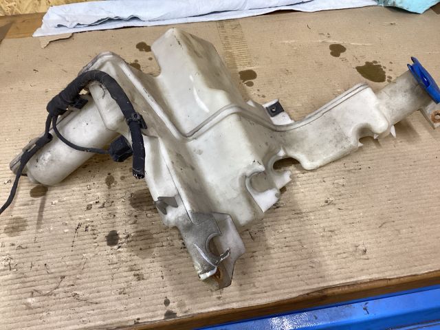 bontott VW PASSAT B6 Ablakmosó Tartály