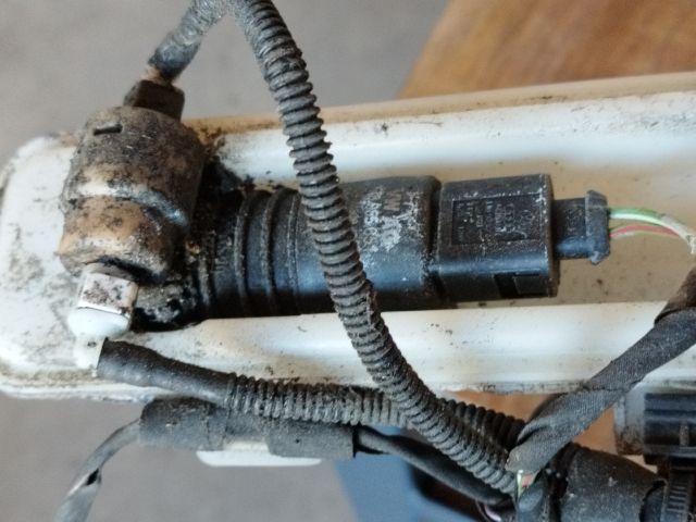 bontott VW PASSAT B6 Ablakmosó Tartály