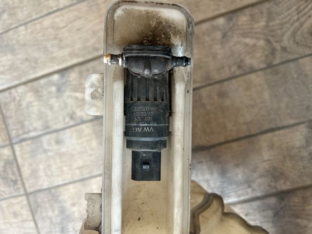 bontott VW PASSAT B6 Ablakmosó Tartály