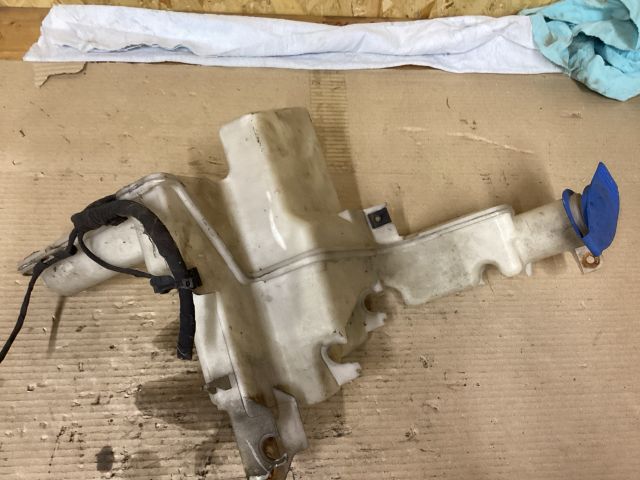 bontott VW PASSAT B6 Ablakmosó Tartály