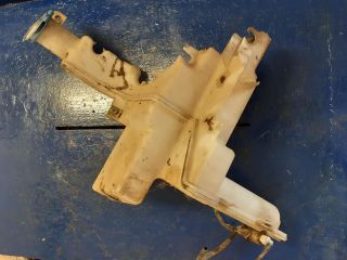 bontott VW PASSAT B6 Ablakmosó Tartály