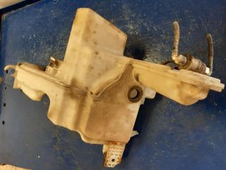 bontott VW PASSAT B6 Ablakmosó Tartály