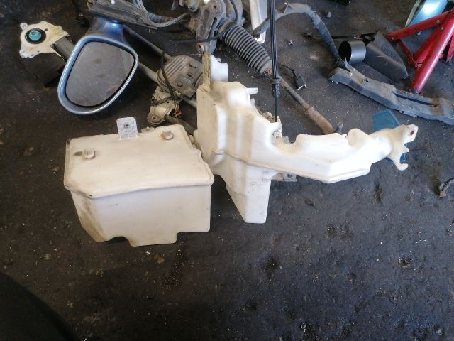 bontott VW PASSAT B6 Ablakmosó Tartály