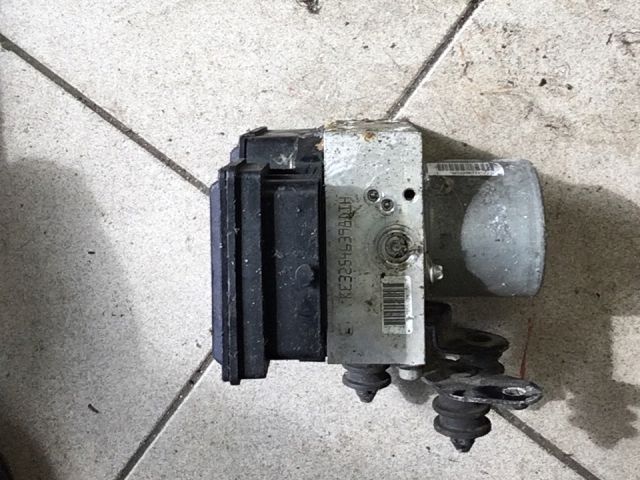 bontott VW PASSAT B6 ABS Kocka