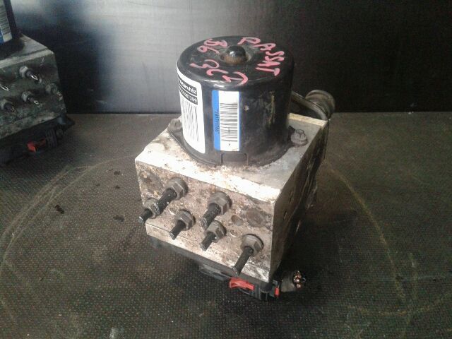 bontott VW PASSAT B6 ABS Kocka