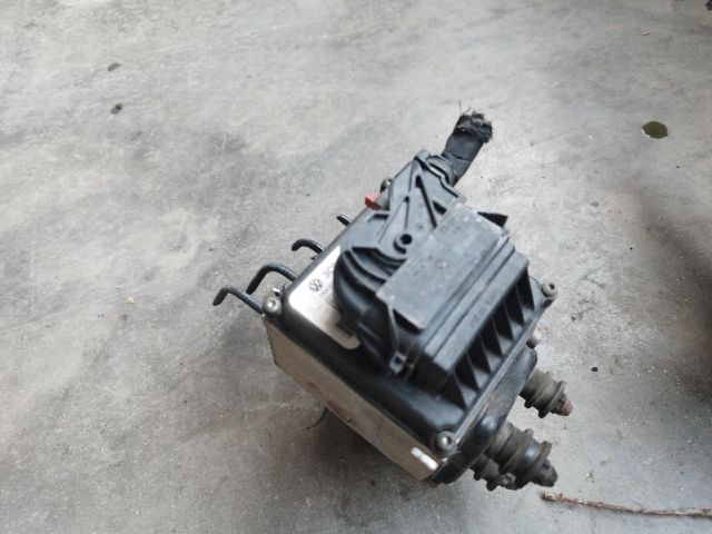 bontott VW PASSAT B6 ABS Kocka