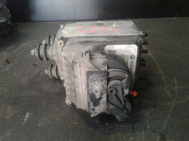 bontott VW PASSAT B6 ABS Kocka