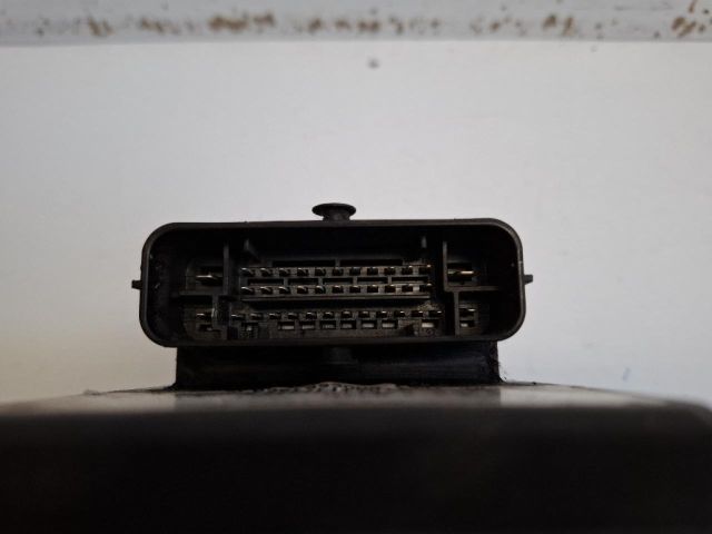 bontott VW PASSAT B6 ABS Kocka